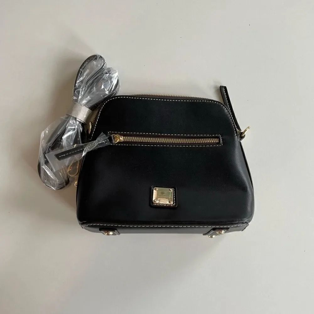 NWOT Unbranded Womens Black Crossbody Purse
